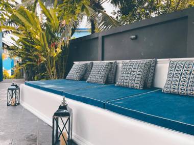 Kraam Silhouette Hotel and Cafe Phuket