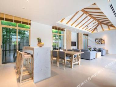 Himmapana Luxury Villas(SHA Extra Plus)