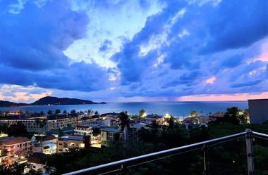 Andaman Hills - panoramic sea view house in Patong