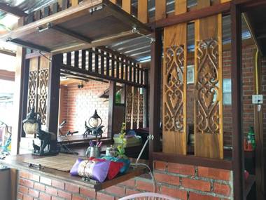 Baan Khun ya Ayutthaya