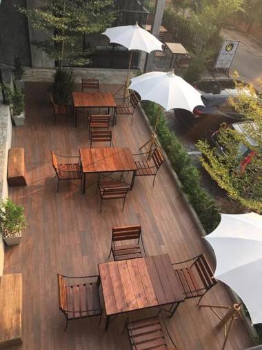 Come Moon Loft Hotel