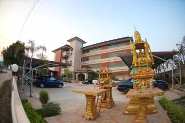 Baan Sanpoom