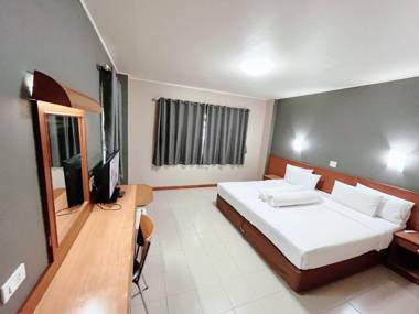 Rattana Park Hotel