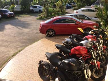 Monrawee Pavilion Resort