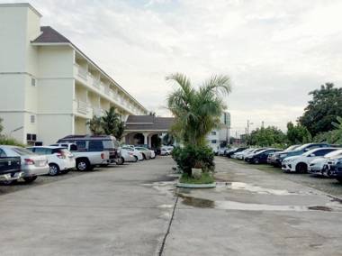 Monrawee Pavilion Resort