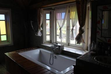 Baan Pai Fah Pai Fun