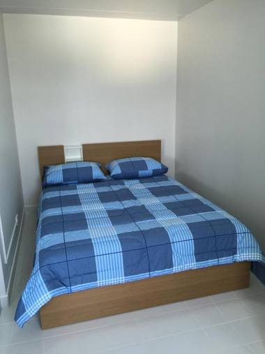 Muangthongthani Rental/Khun Dan