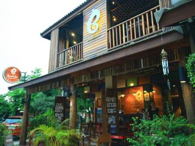 Huen Chang Puek Hotel