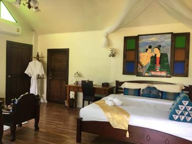 Nan Rim Nam Resort