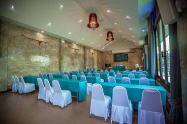 Nan Green Lake View Resort