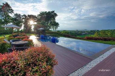 Nan Boutique Resort (SHA Extra Plus)