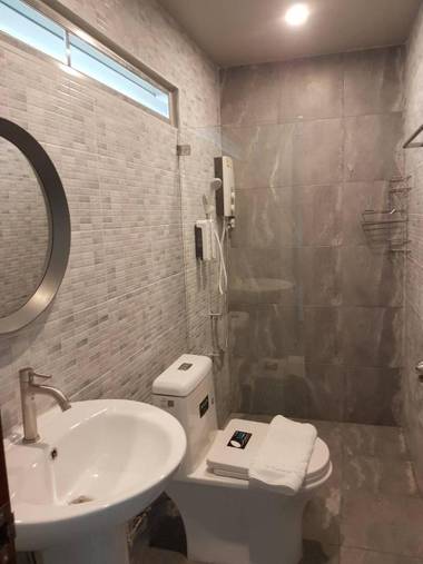 Mon-Dee Mini Hotel