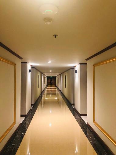 Hermitage Hotel & Resort (SHA Certified)