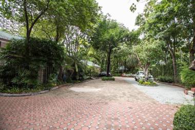 OYO 987 Piyapruk Resort