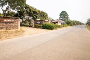 OYO 766 Zompo Baan Din Resort