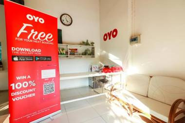 Vaccinated Staff - OYO 421 Dnk Baan Suan