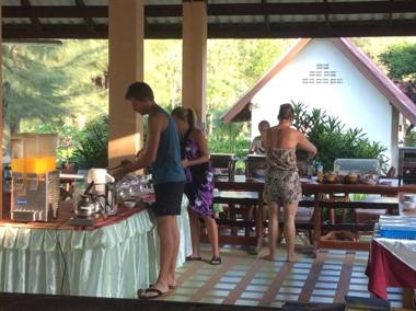 Gooddays Lanta Beach Resort SHA