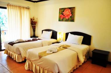 Lanta Seafront Resort