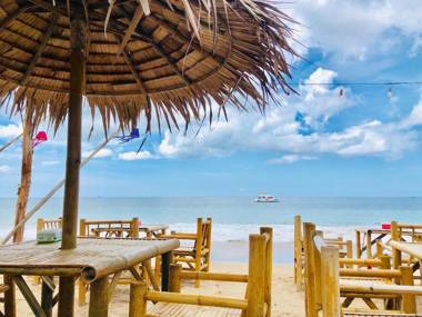 Lanta Palm Beach Resort