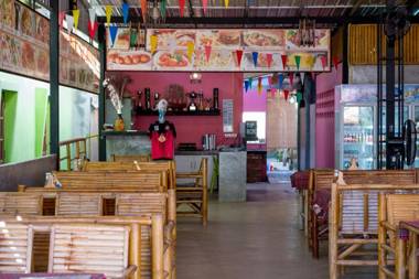 Pinky Bungalow Resort - SHA Extra Plus