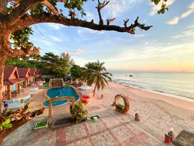 Lanta Paradise Beach Resort