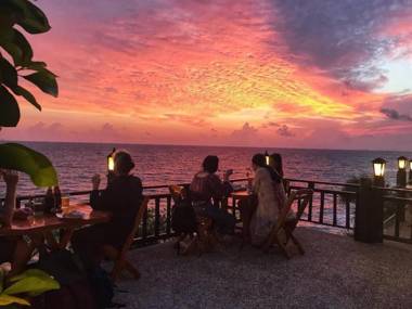 Diamond Cliff Beach Resort