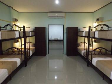 Lanta Long Beach Hostels