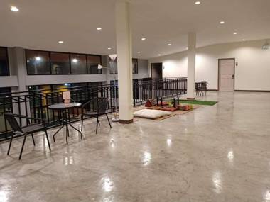 WAKE UP @Lanta Hotel : Cafe