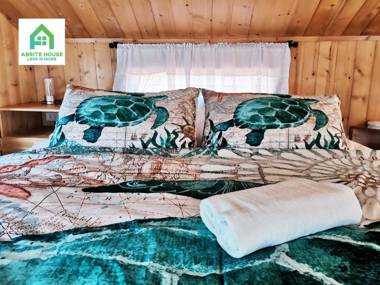 Tiny house on Koh Lanta only 2 minutes walk to the beach