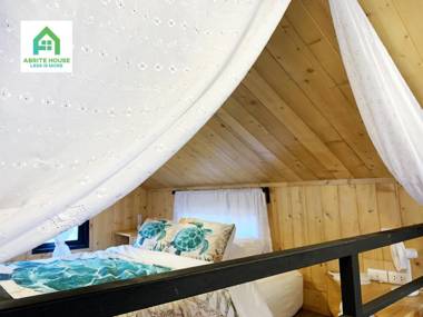 Tiny house on Koh Lanta only 2 minutes walk to the beach