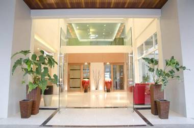 Green Hotel and Resort