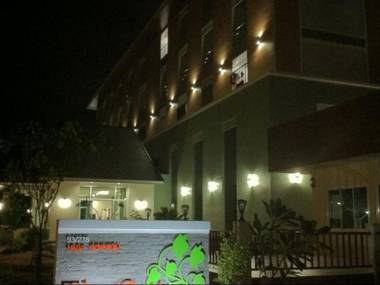 The Cotton Apartment & Resort