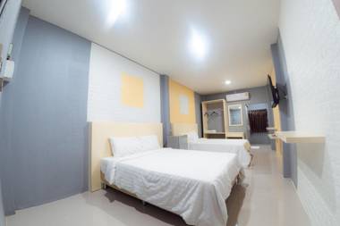 The Room Hotel Kamphaengphet2