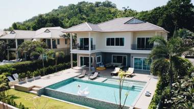 SeaRidge Hua Hin Resort & Poolvilla