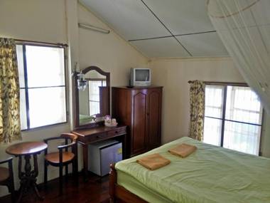 Baan Somboon Guesthouse