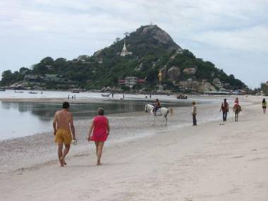 Baan Fahslalom Holiday Apartment