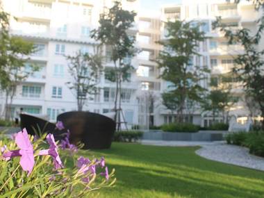 Summer Hua Hin by Vutchawat