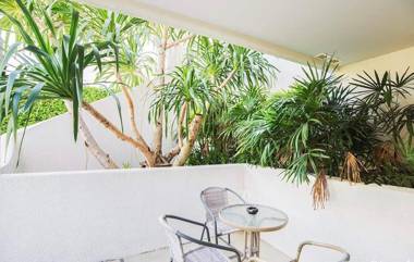 Chelona huahin beachfront resort condo