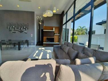 WE by Sirin Pool Villa Huahin