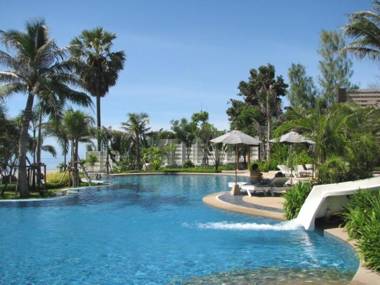 Baan Sanploen by Nanni