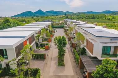 Itz Time Hua Hin Pool Villas By Cross Collection