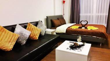 Hua Hin Condo Cicada Night Market Beach 300