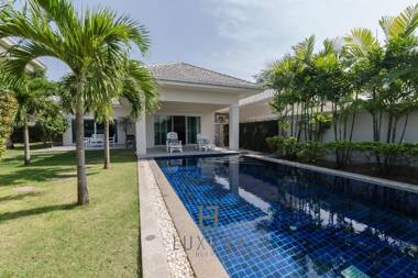Private 3 Bedroom Pool Villa L26