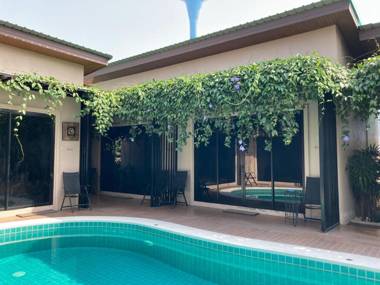 Barbe La Maison [3 rooms]