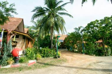 OYO 1062 Baanrai Kongjaroen