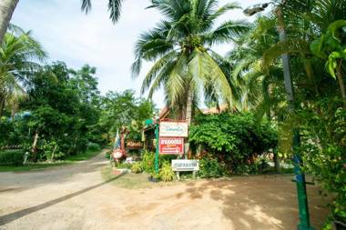 OYO 1062 Baanrai Kongjaroen