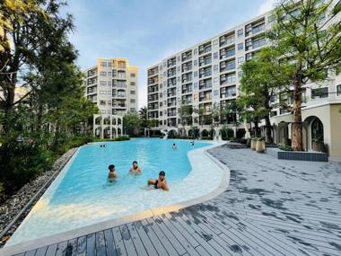 Huahin หัวหิน คอนโดใจกลางเมือง ลา กาซิต้า