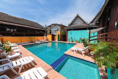 MANDARIN LODGE by victor