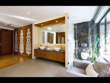 Dasiri Lakefront Villa Premium