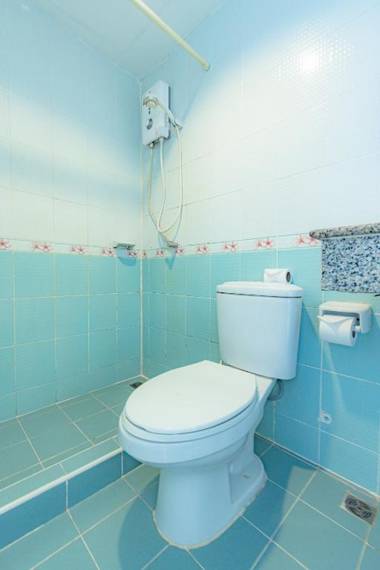 RedDoorz @ DJ Guesthouse Hua Hin 23